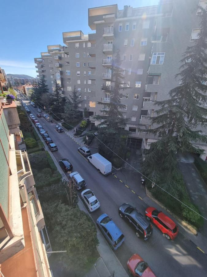 Ultimo Piano Con Parcheggio Apartment Trieste Luaran gambar
